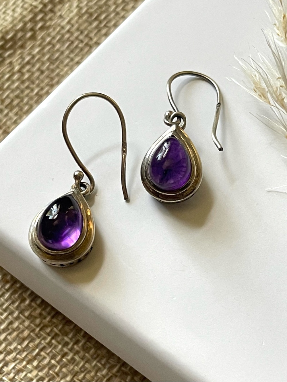 Amethyst Earrings in 925 Sterling Silver with Natural Amethyst
